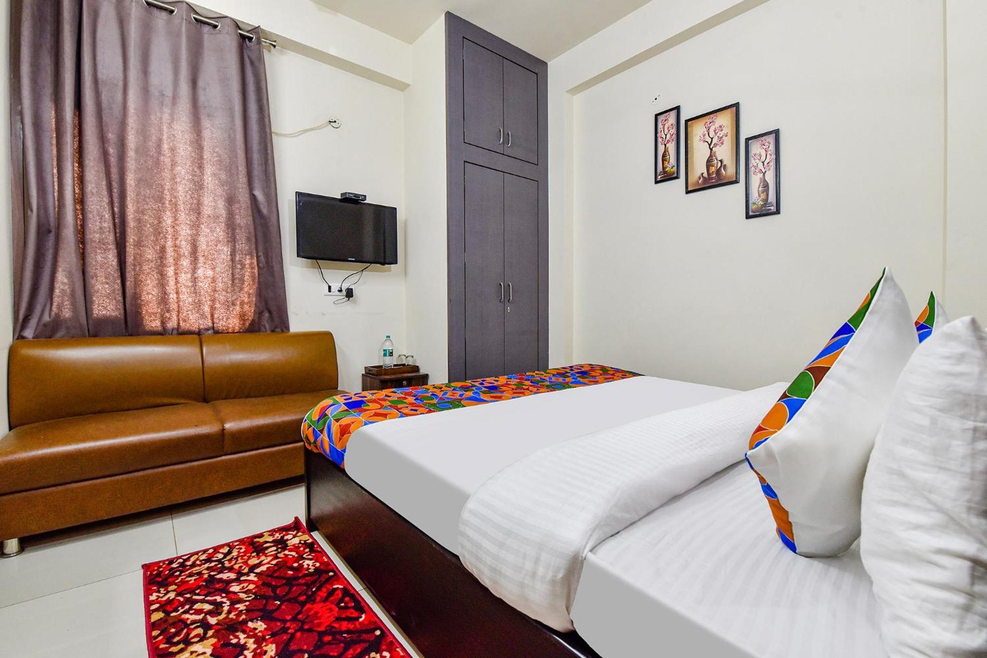 Fabhotel Moon Light Palace ชัยปุระ ภายนอก รูปภาพ